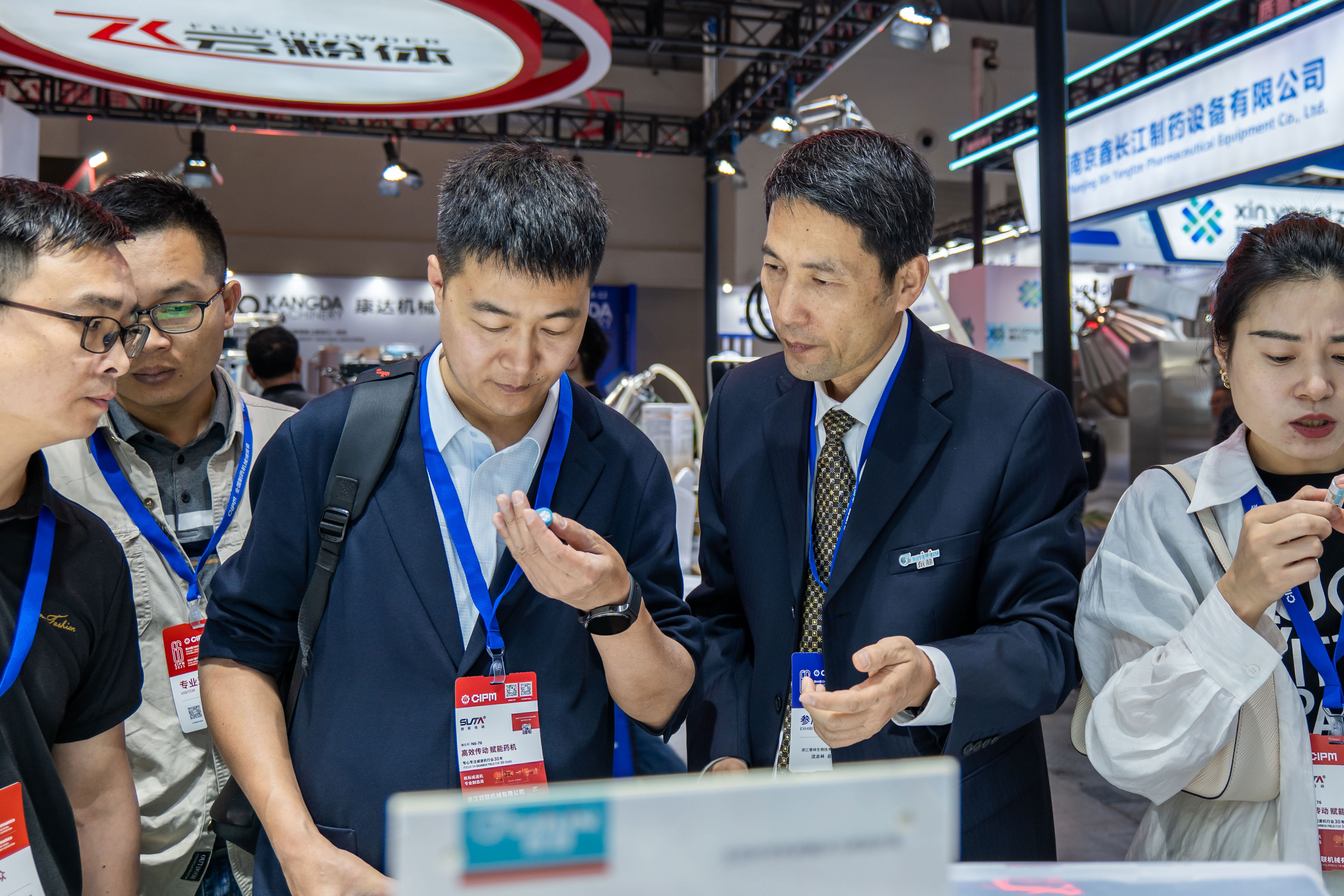 1745484239170509pBBC.jpg IMG_7927.jpg